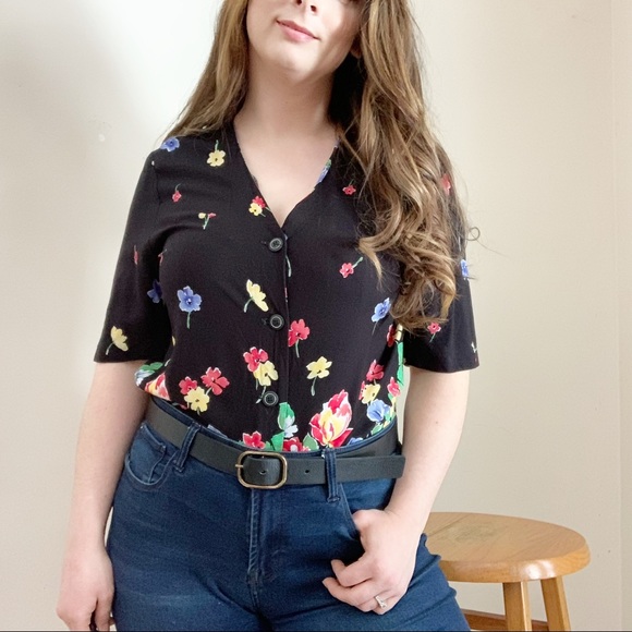 Vintage Tops - 4/$25 Vintage Floral Short Sleeve Button Down Top